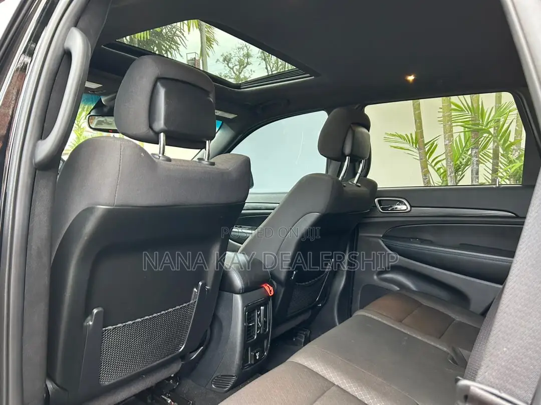 Jeep Grand Cherokee Limited 4dr 4x4 2019 Black