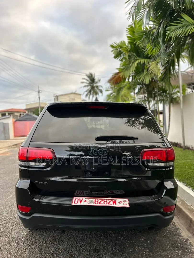 Jeep Grand Cherokee Limited 4dr 4x4 2019 Black