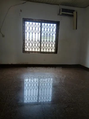 2bdrm Apartment in Com.25, Tema Metropolitan for rent