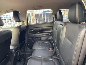 Mitsubishi Outlander 2016 Brown