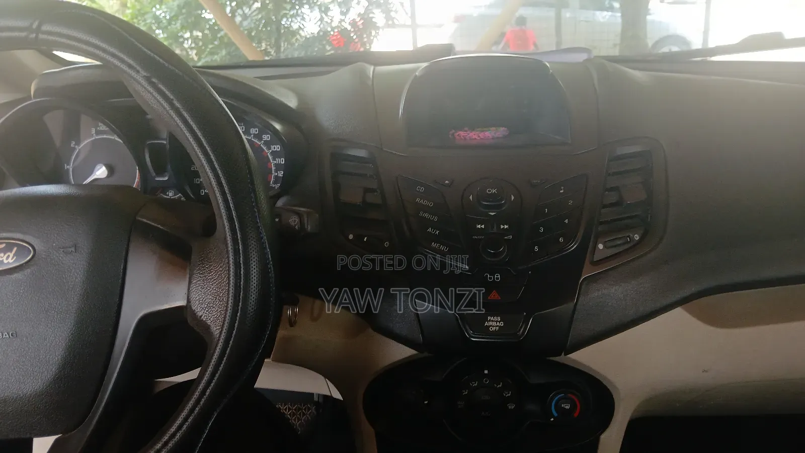 Ford Fiesta Se Sedan 2012 White