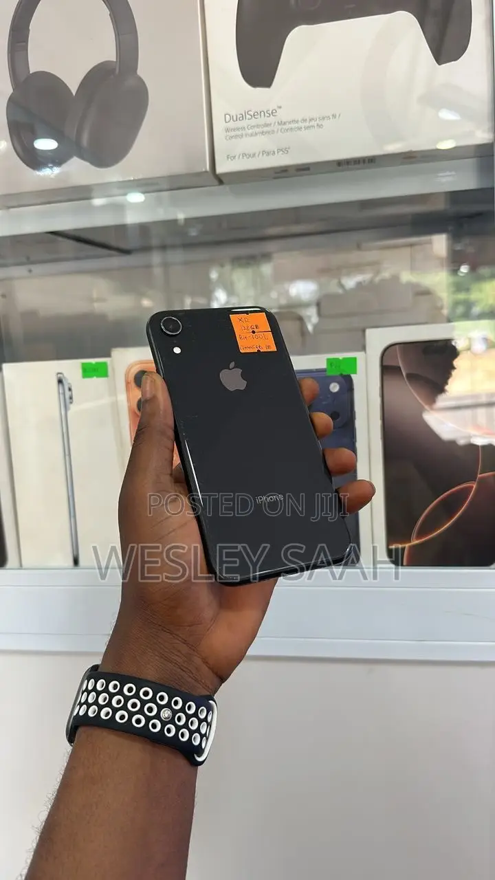 Apple iPhone XR 64 GB Black