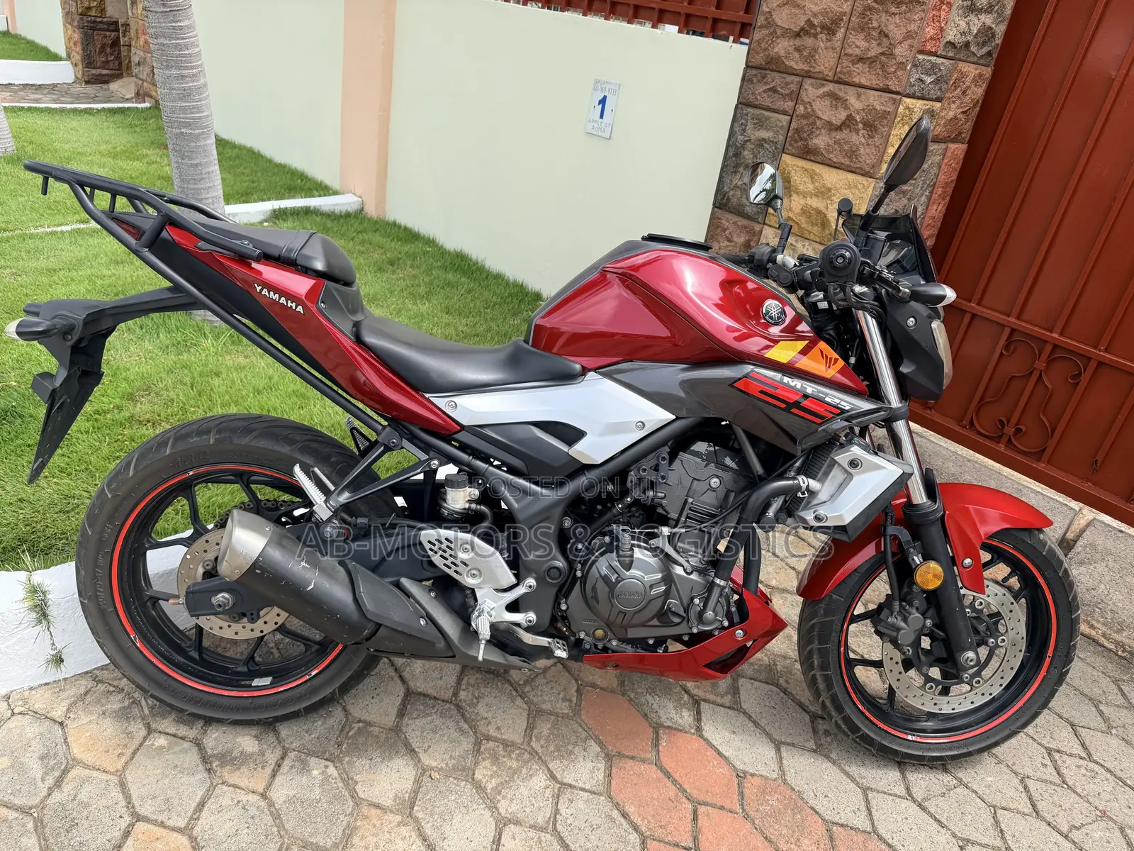 Yamaha 2019 Red