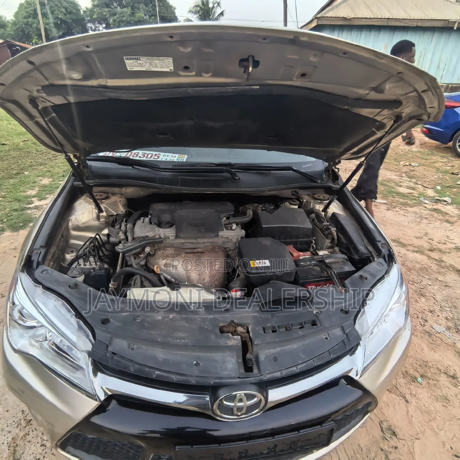 Toyota Camry 2017 Gold