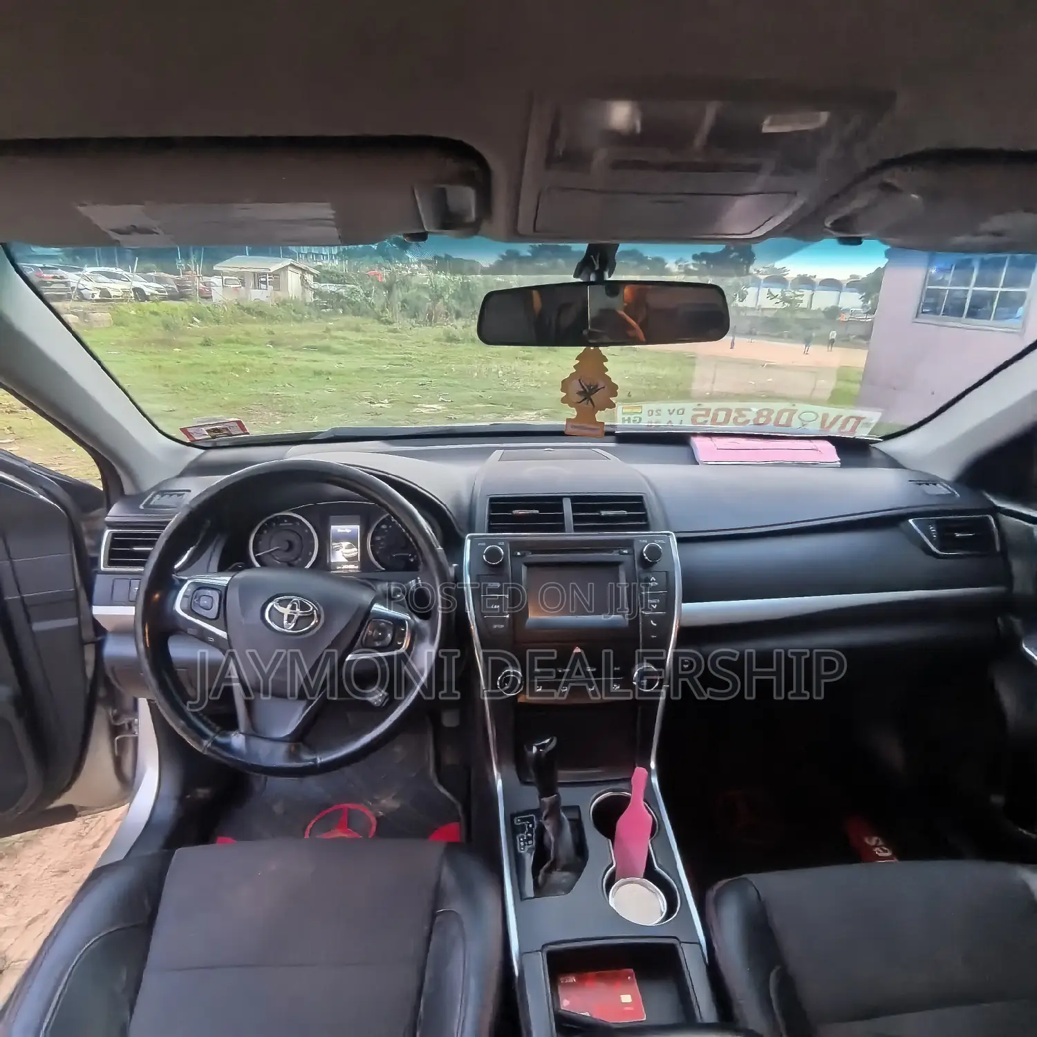 Toyota Camry 2017 Gold
