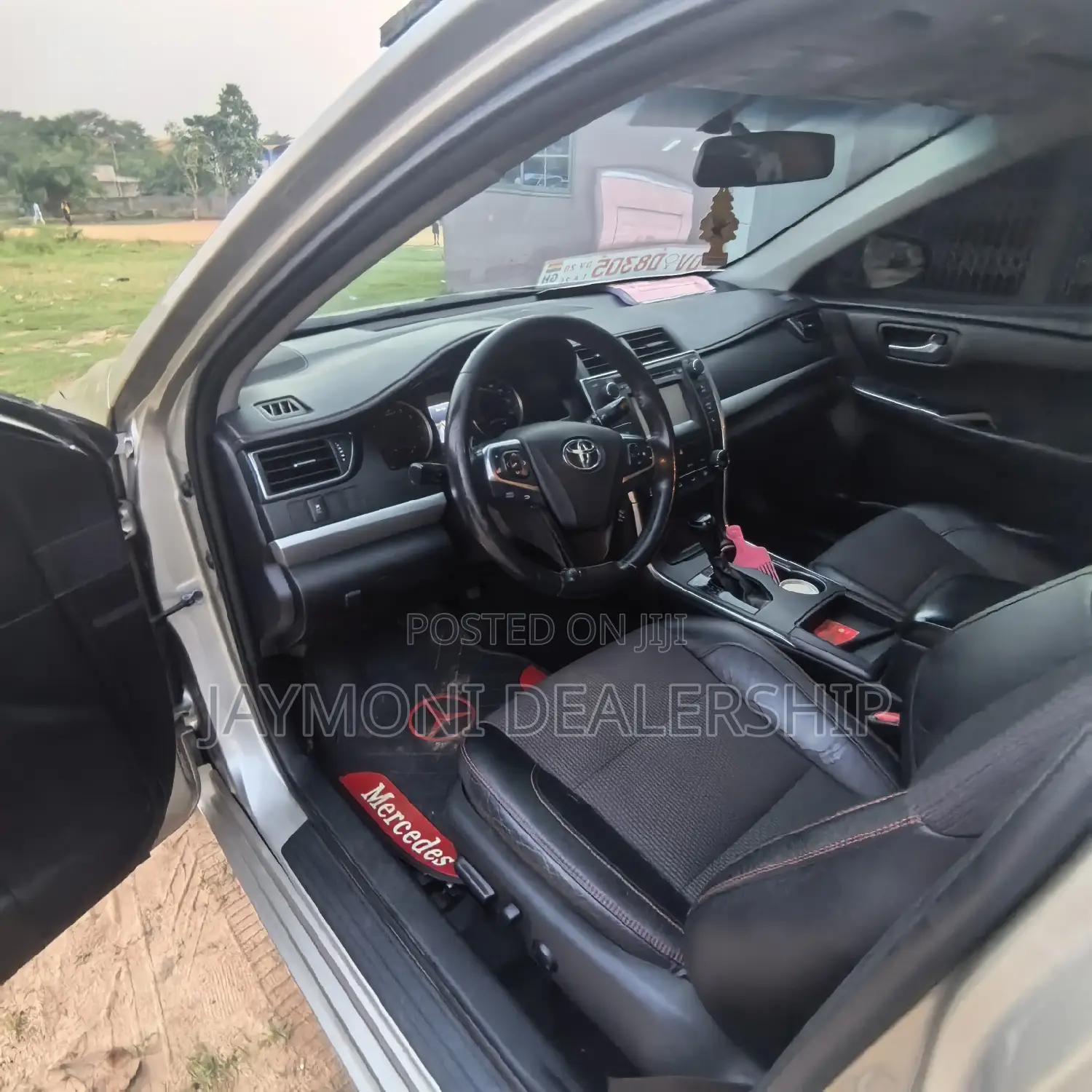 Toyota Camry 2017 Gold