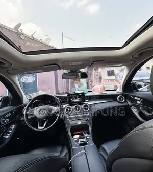 Mercedes-Benz C300 Sport 4Matic Sedan AWD (2.0L 4cyll 7A) 2016 Black