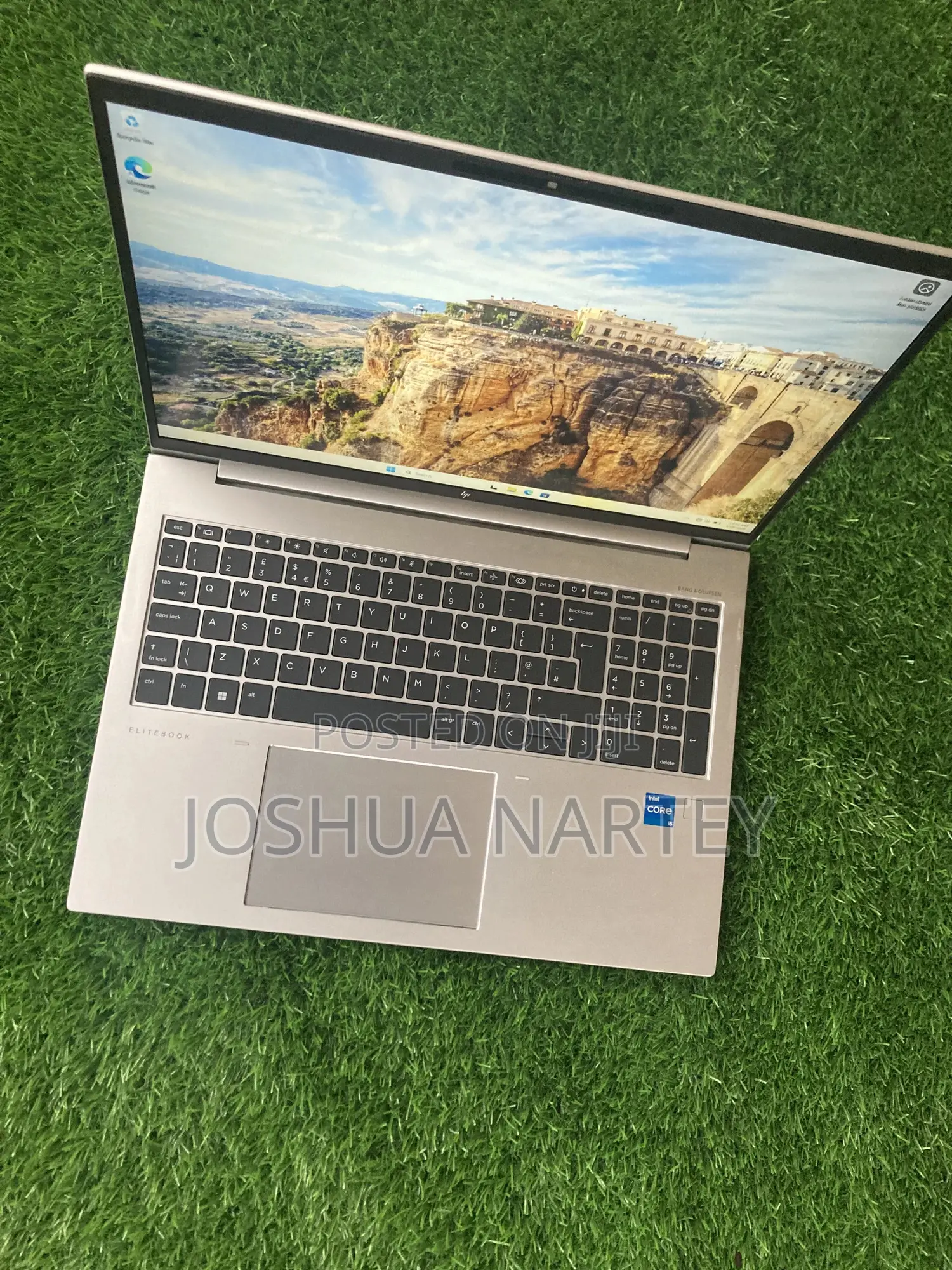 New Laptop HP EliteBook 860 G10 16GB Intel Core i5 SSD 256GB