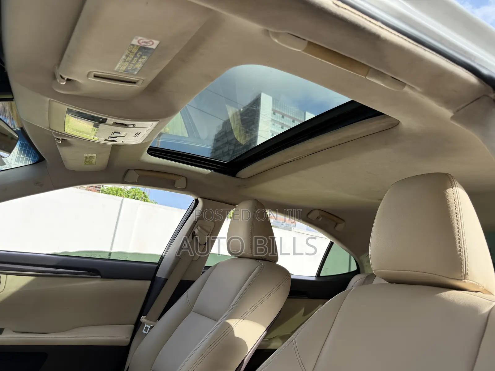 Lexus ES 350 FWD 2016 White