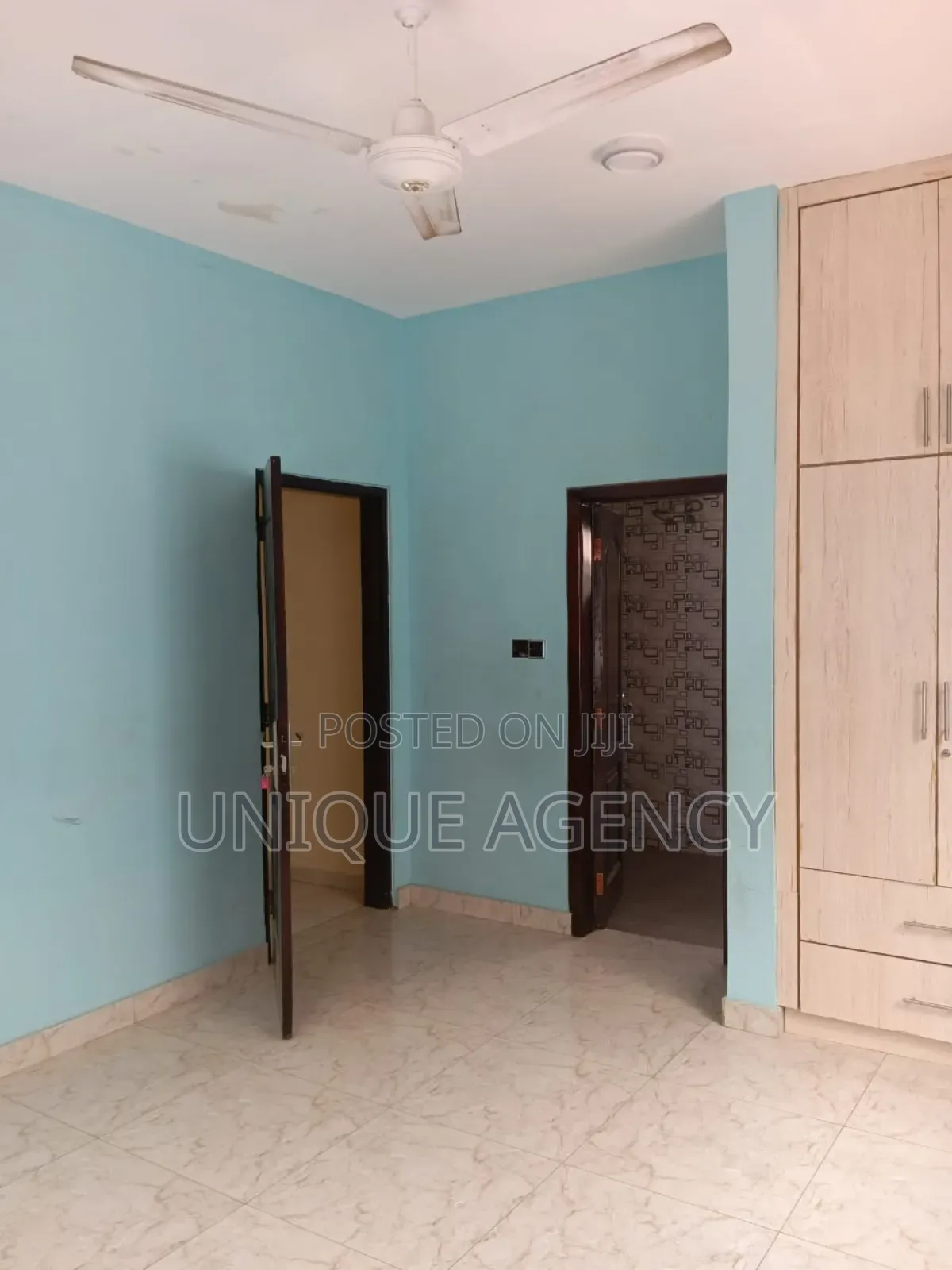 3bdrm Bungalow in Community 25 for sale