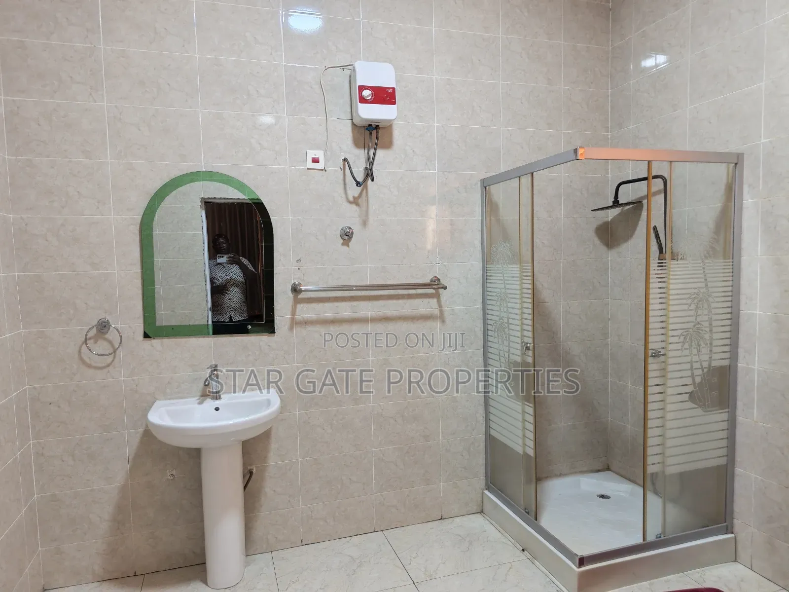 Furnished 5bdrm House in Star Gate Properties, Afigya-Kwabre for sale