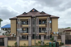 12bdrm Apartment in Tafo Okess, Kumasi Metropolitan for sale