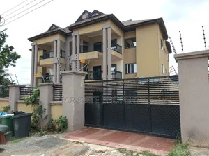 12bdrm Apartment in Tafo Okess, Kumasi Metropolitan for sale