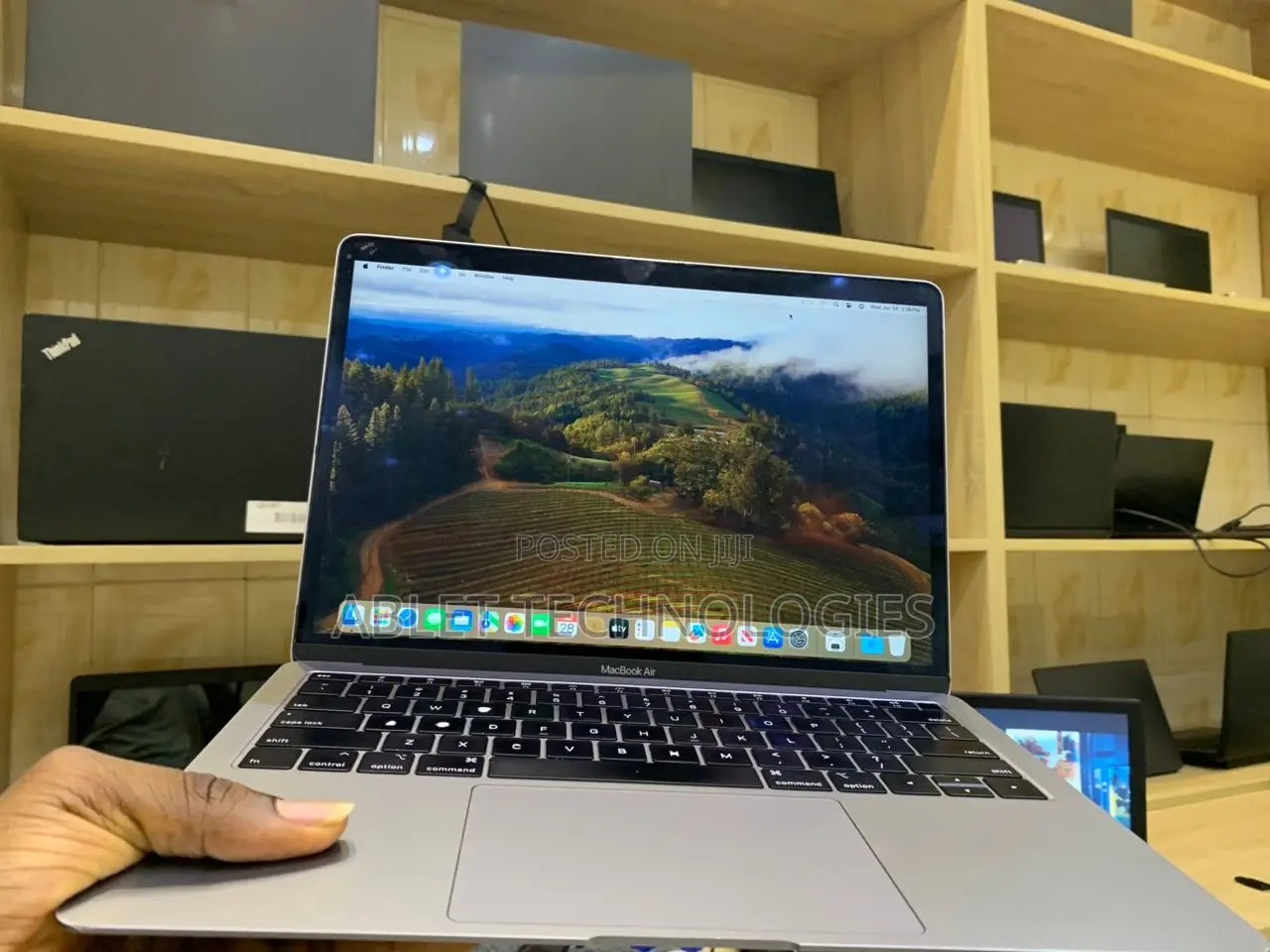 Laptop Apple MacBook Air 2018 8GB Intel Core i5 SSD 256GB