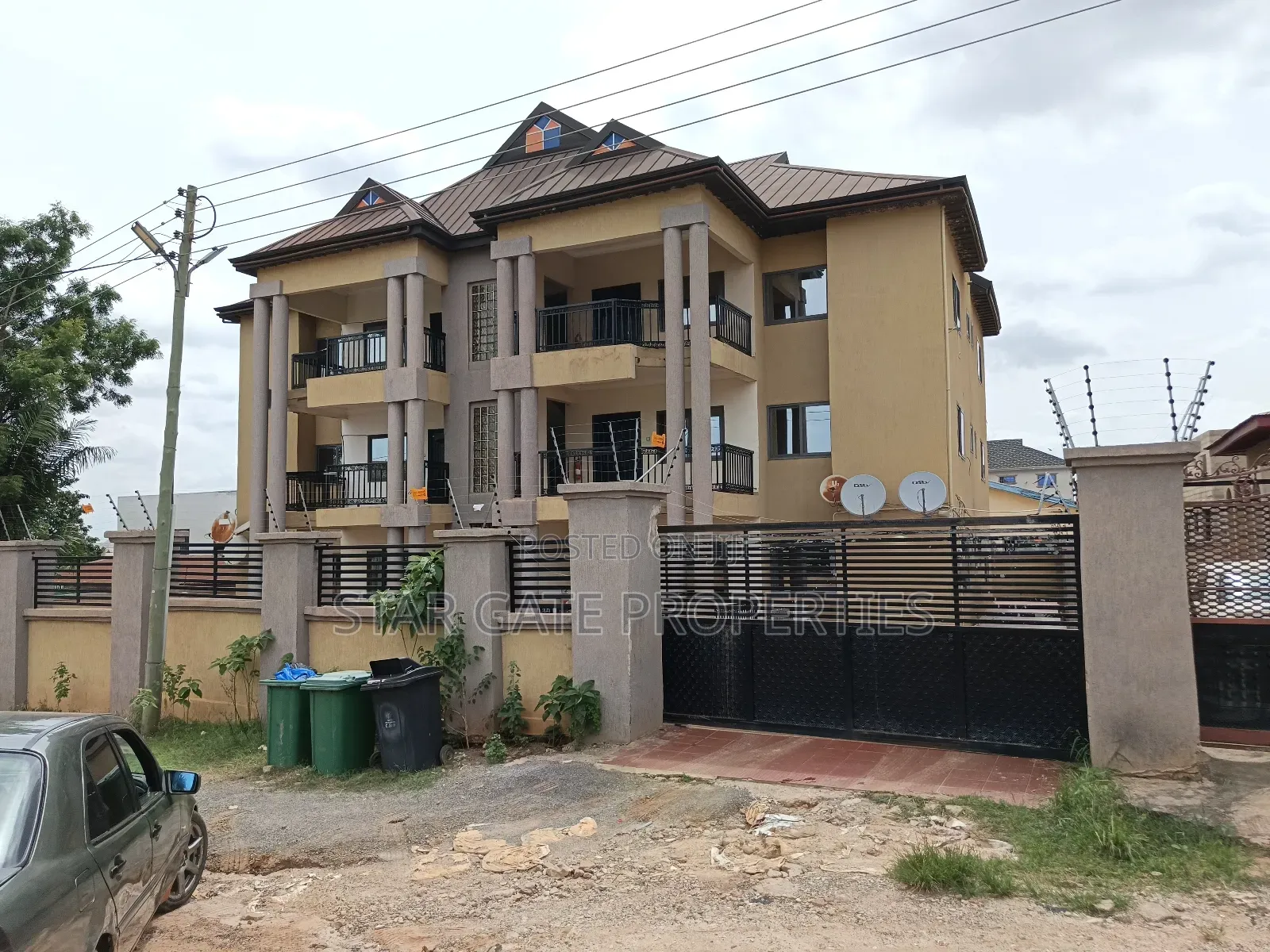 12bdrm Apartment in Tafo Okess, Kumasi Metropolitan for sale