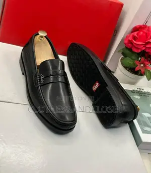 Clarks Men's Black Leather Slip-on Loafers