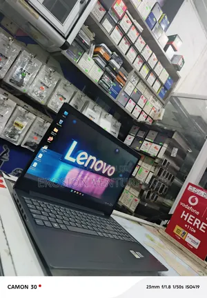 Laptop Lenovo 8GB Intel Core i3 HDD 500GB