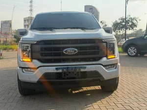 Ford F-150 XLT 2023 White