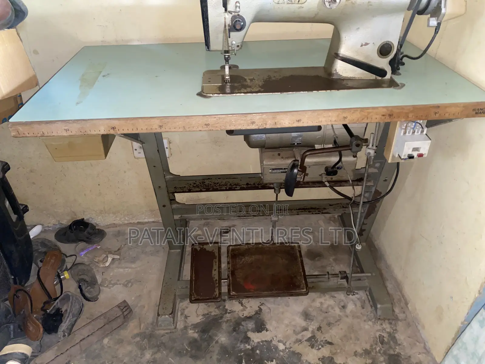 Industrial Sewing Machine
