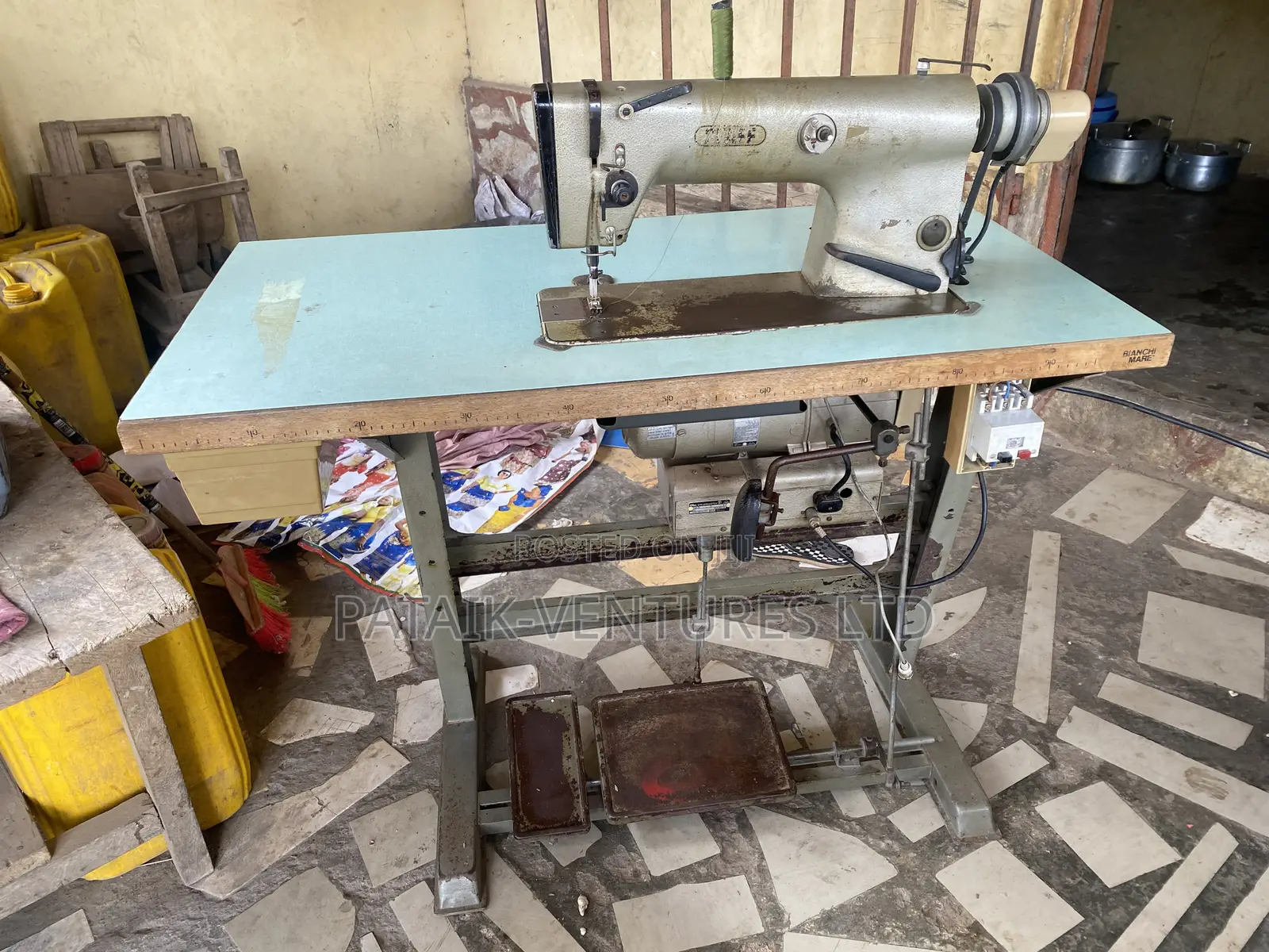 Industrial Sewing Machine
