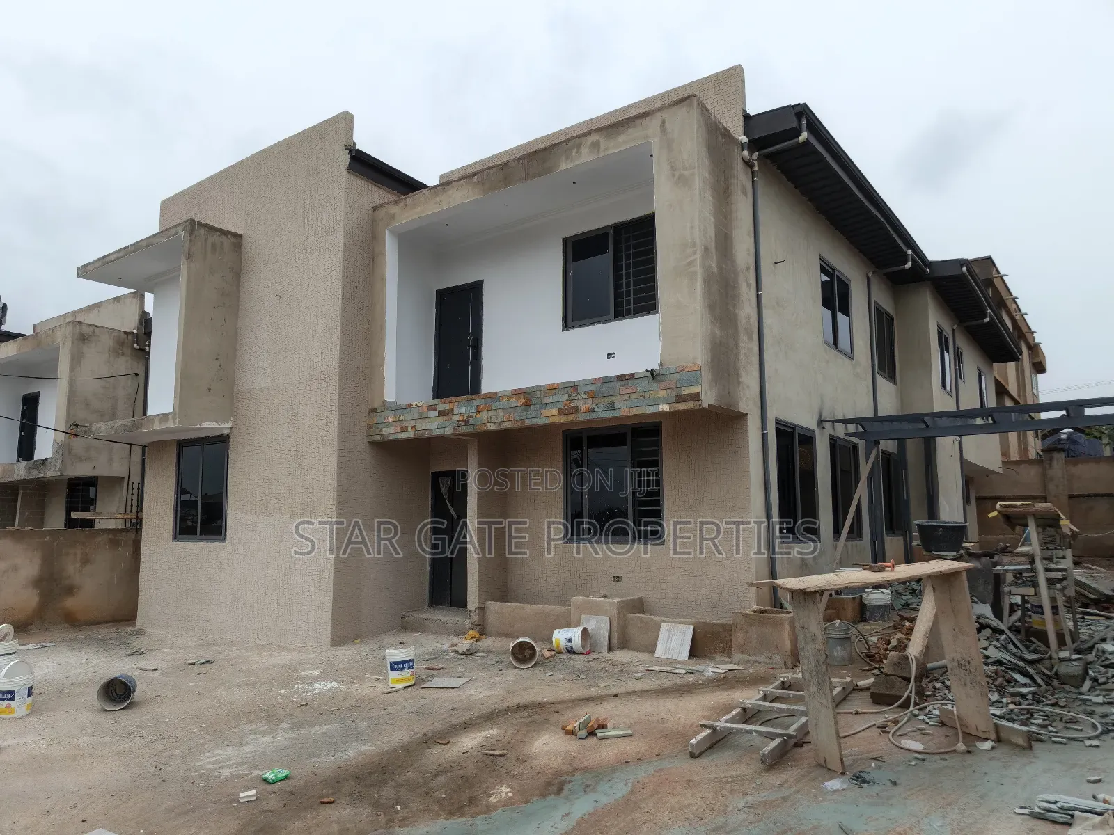 4bdrm House in Buokrom Estate, Kumasi Metropolitan for sale