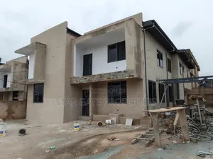 4bdrm House in Buokrom Estate, Kumasi Metropolitan for sale