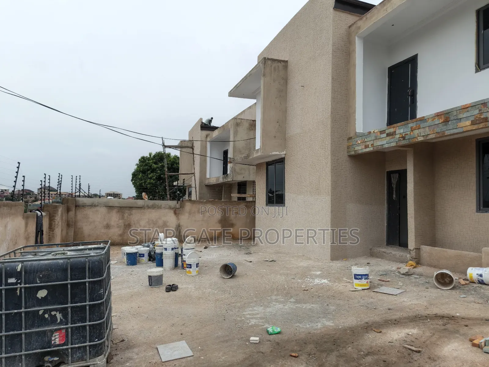 4bdrm House in Buokrom Estate, Kumasi Metropolitan for sale