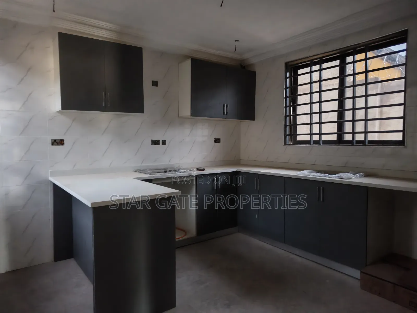 4bdrm House in Buokrom Estate, Kumasi Metropolitan for sale