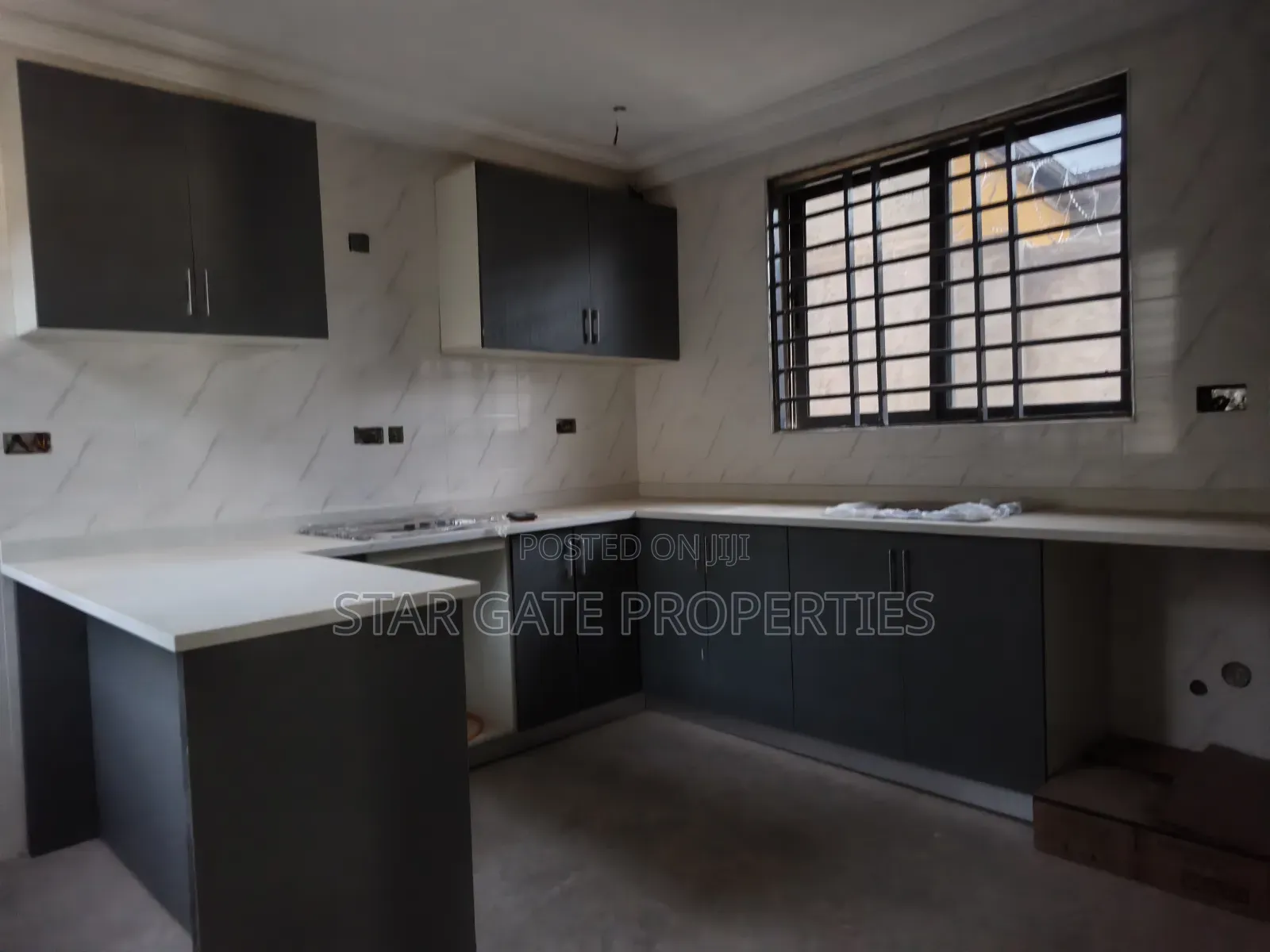 4bdrm House in Buokrom Estate, Kumasi Metropolitan for sale