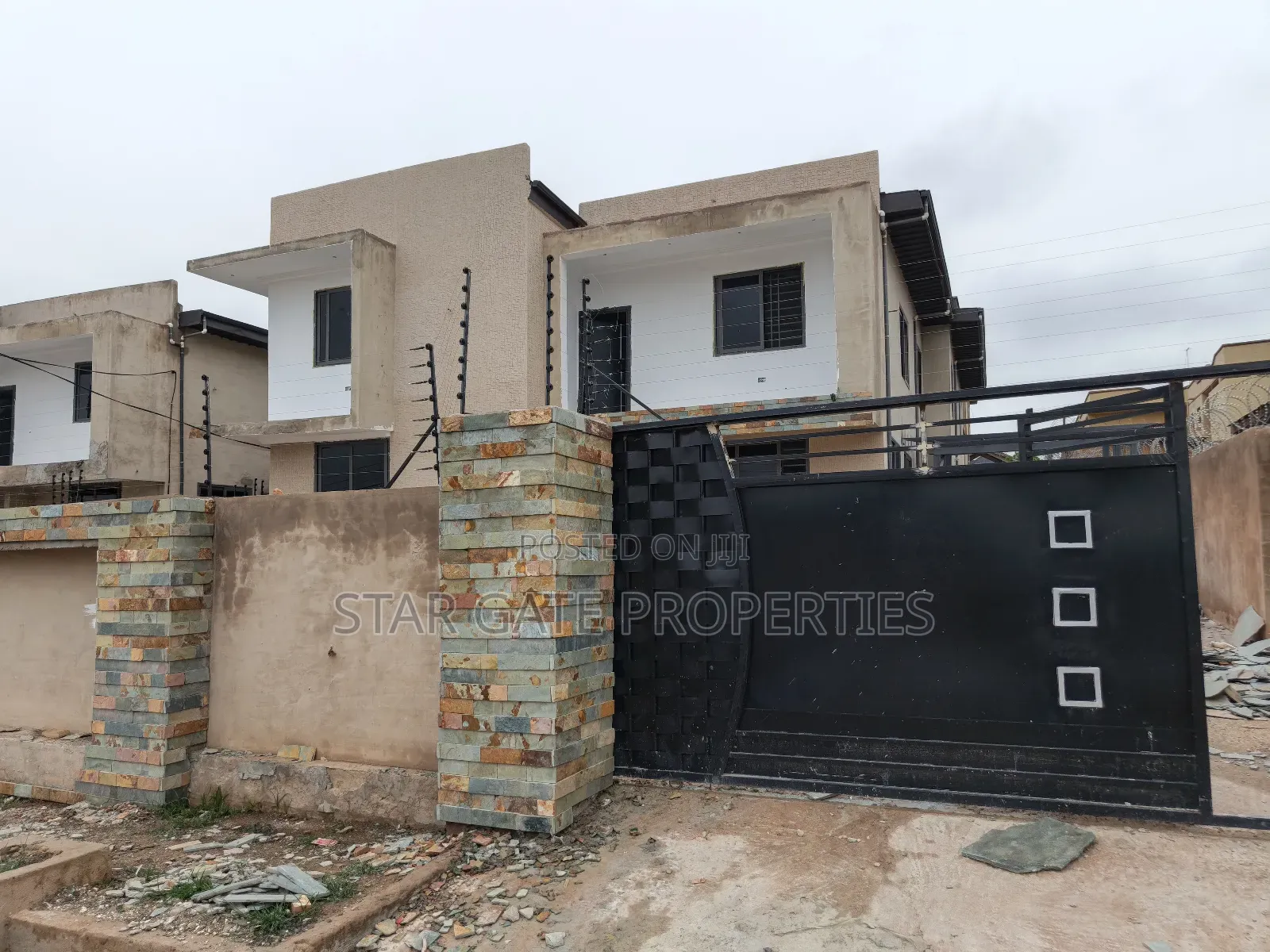 4bdrm House in Buokrom Estate, Kumasi Metropolitan for sale