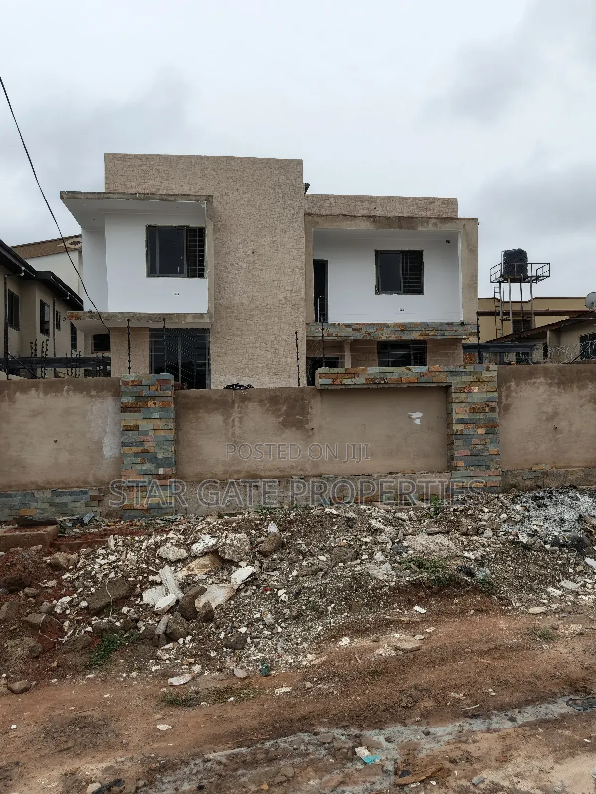 4bdrm House in Buokrom Estate, Kumasi Metropolitan for sale