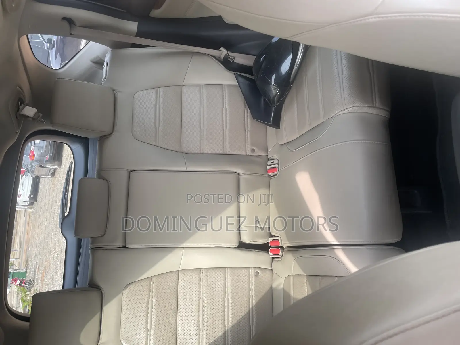 Honda CR-V Touring AWD 2018 Beige
