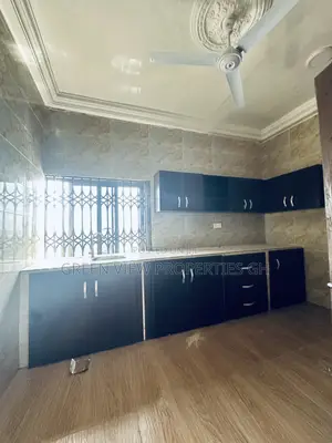 2bdrm Apartment in West Hills Mall Area for rent