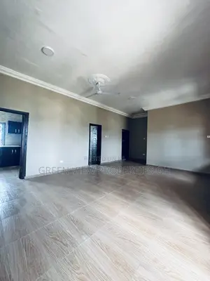 2bdrm Apartment in West Hills Mall Area for rent