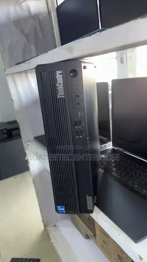 Desktop Computer Lenovo 8GB Intel Core i5 SSD 512GB