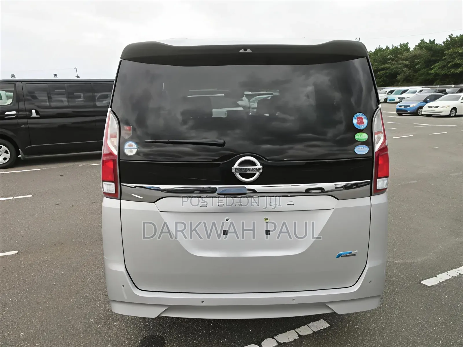 Nissan Serena 2017 Silver
