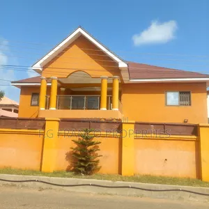 6bdrm House in Kg Franco Properties, Airport Residential Area for rent