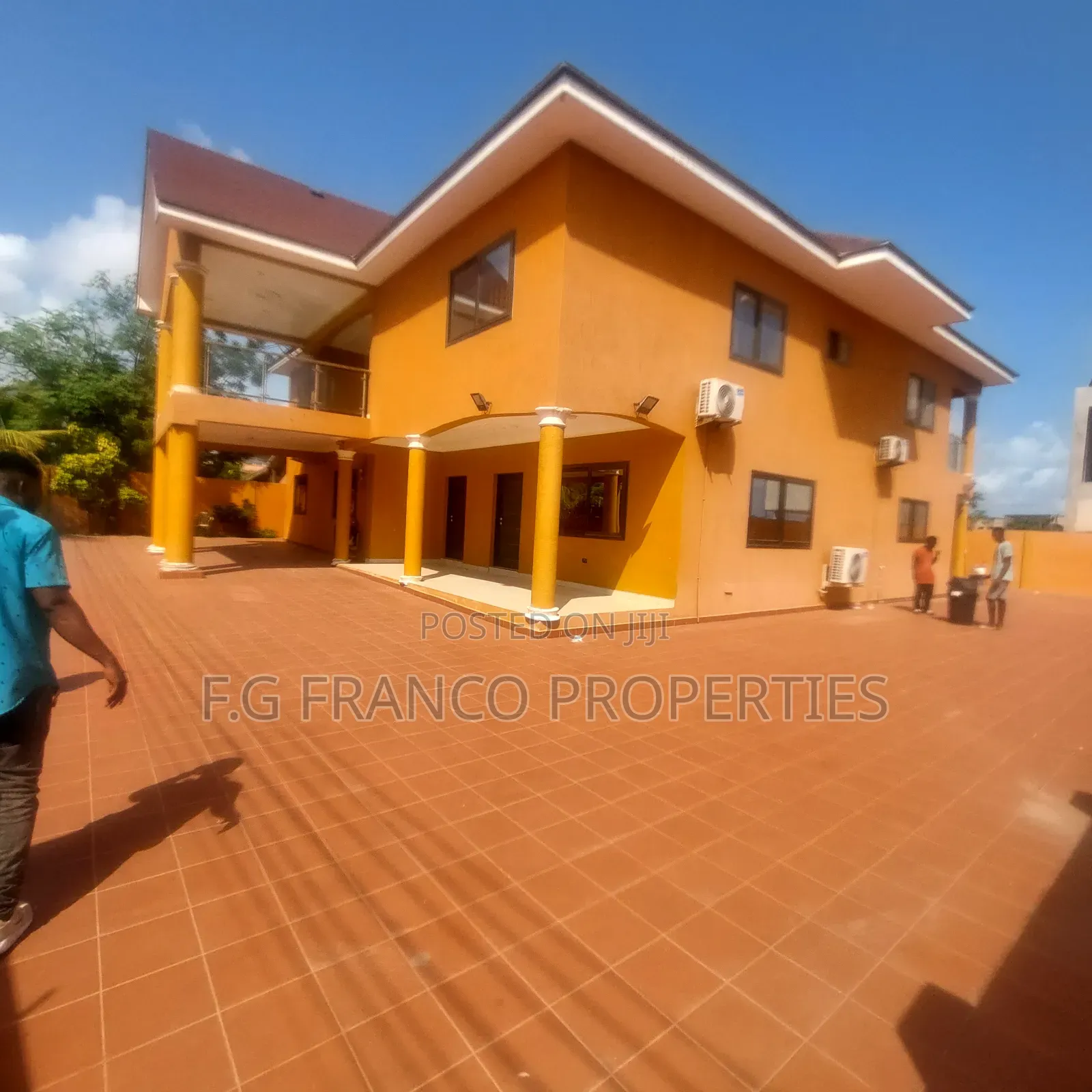 6bdrm House in Kg Franco Properties, Airport Residential Area for rent