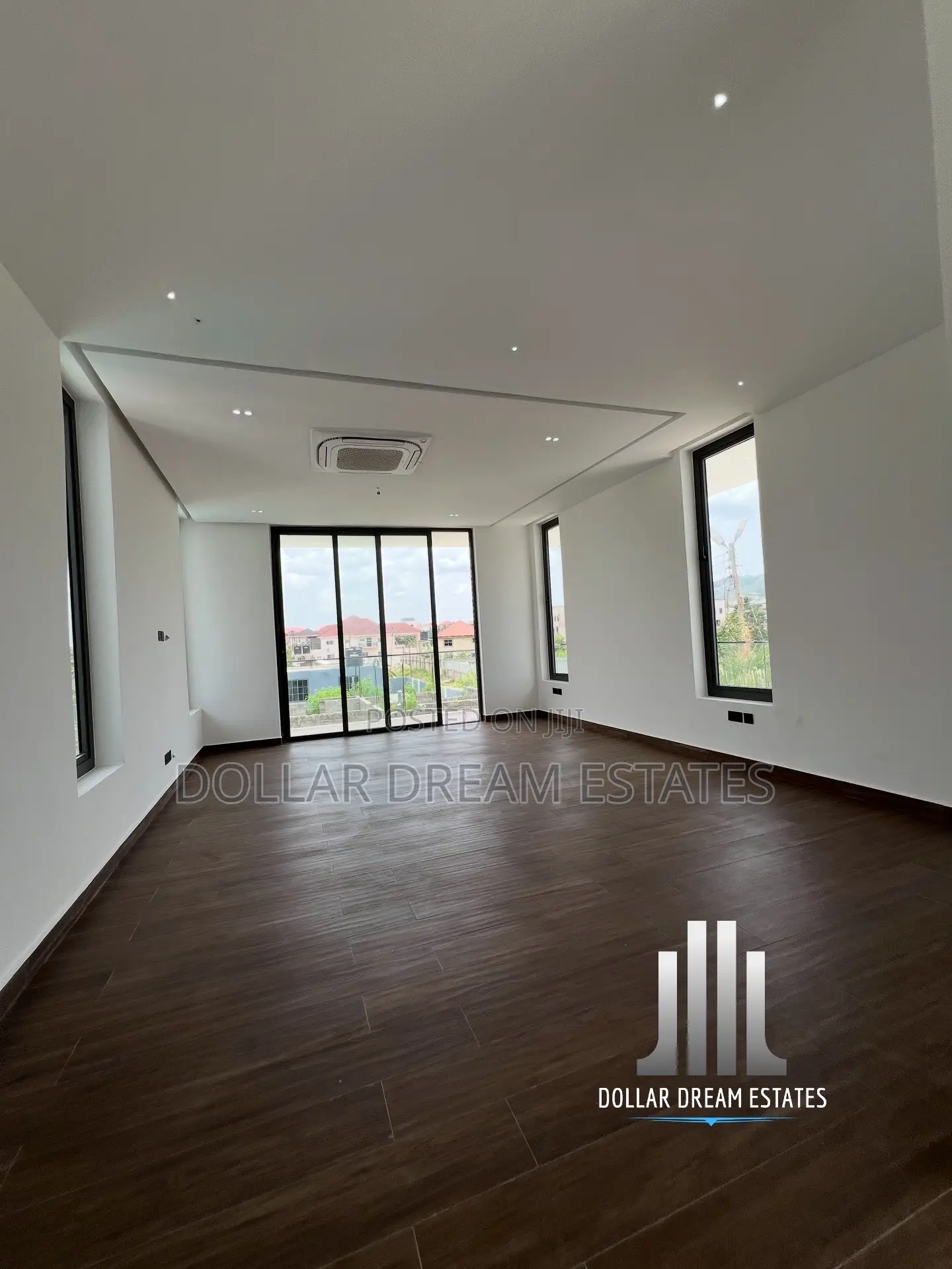 5bdrm House in Oyarifa for sale