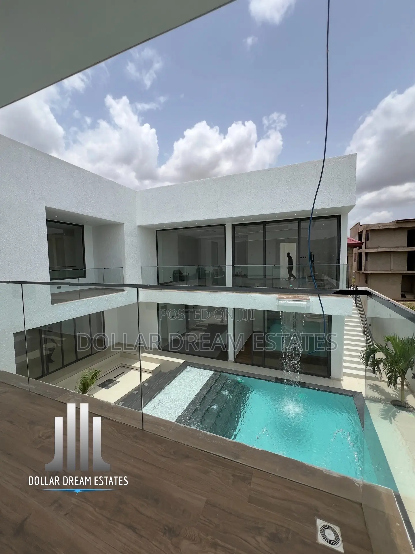 5bdrm House in Oyarifa for sale
