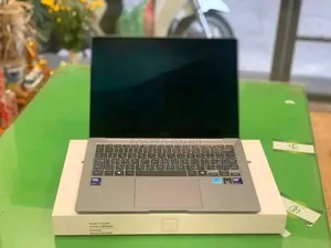 New Samsung Galaxy Book5 Pro 32GB Intel Core Ultra 7 SSHD (Hybrid) 1T