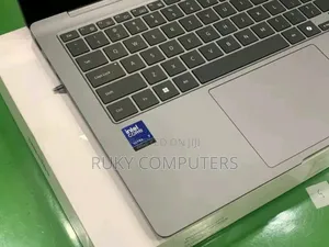 New Samsung Galaxy Book5 Pro 32GB Intel Core Ultra 7 SSHD (Hybrid) 1T