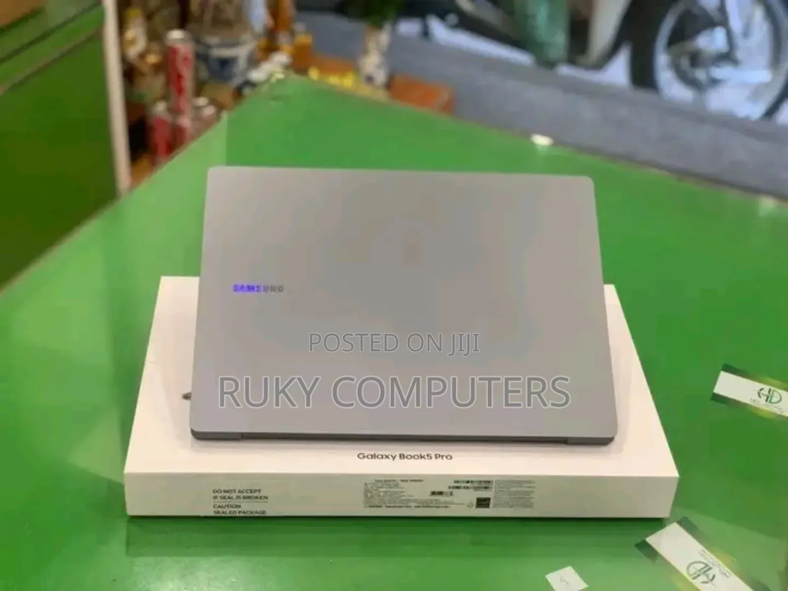 New Samsung Galaxy Book5 Pro 32GB Intel Core Ultra 7 SSHD (Hybrid) 1T