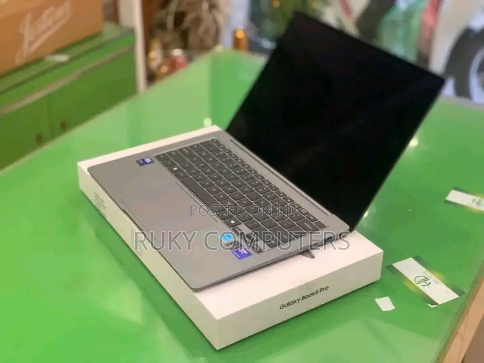 New Samsung Galaxy Book5 Pro 32GB Intel Core Ultra 7 SSHD (Hybrid) 1T