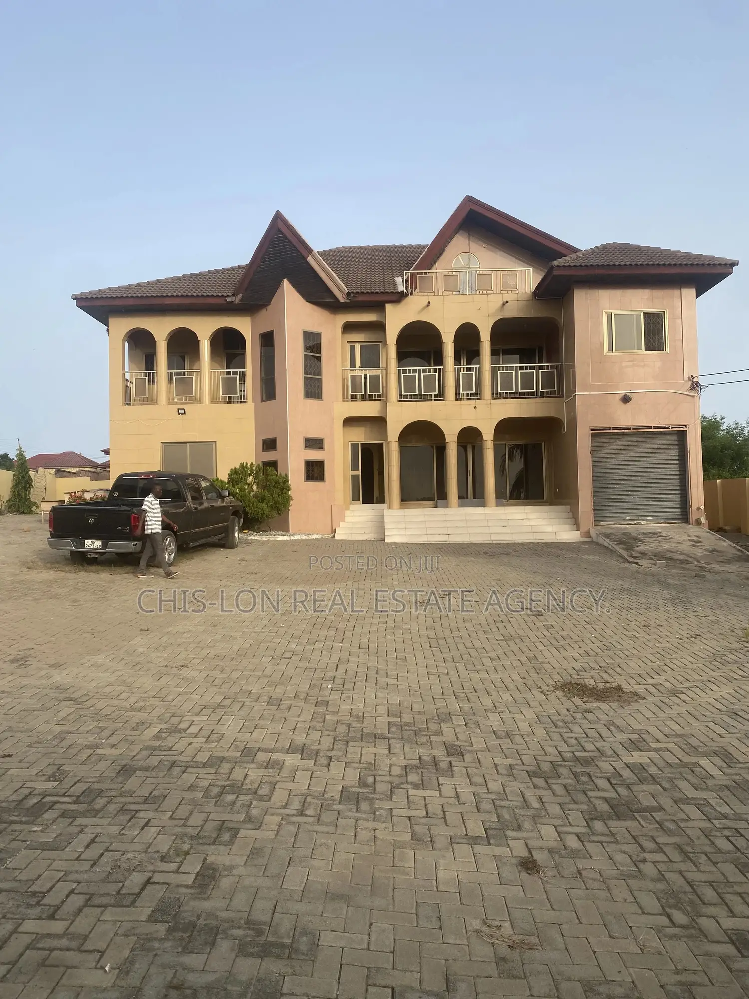 10bdrm Duplex in Chis-Lon Broker’S, Toll Booth for rent