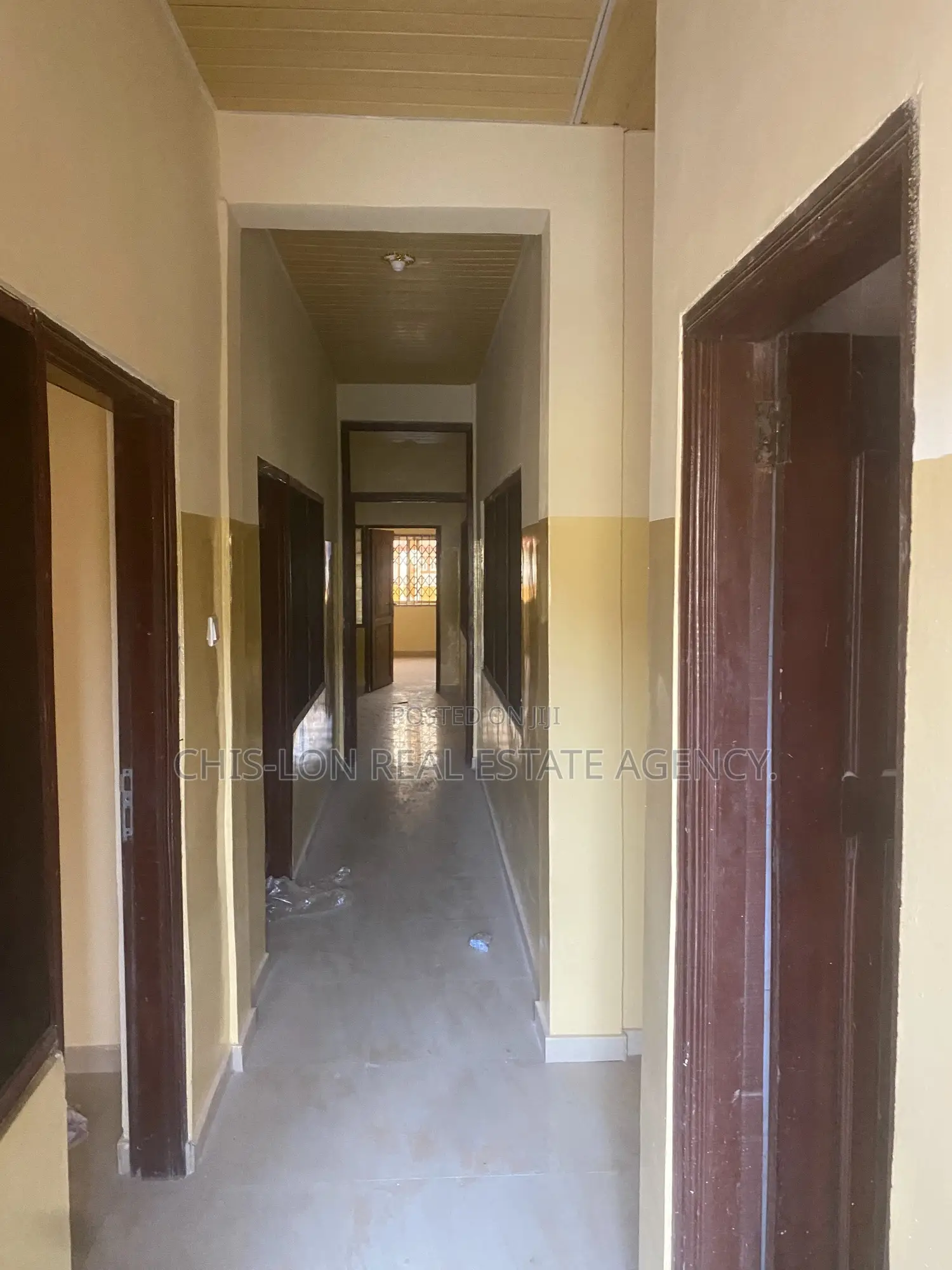 10bdrm Duplex in Chis-Lon Broker’S, Toll Booth for rent