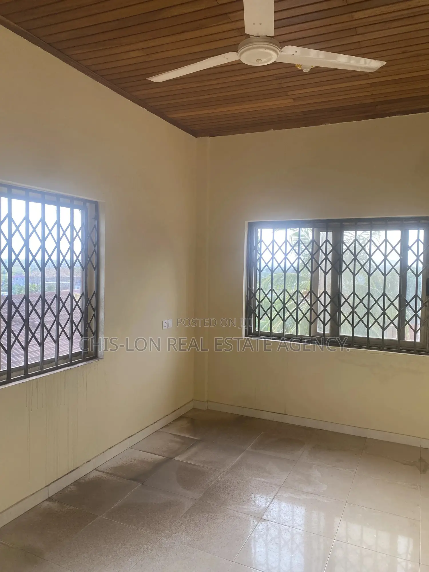 10bdrm Duplex in Chis-Lon Broker’S, Toll Booth for rent