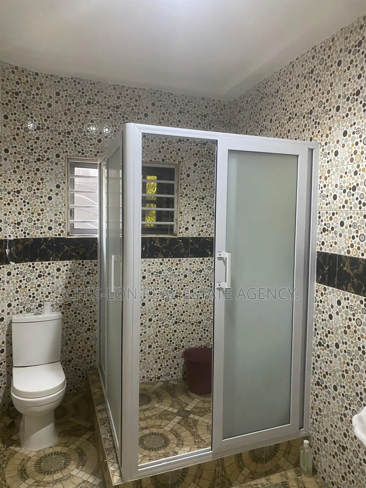 5bdrm Duplex in Chis-Lon Broker’S, Toll Booth for rent