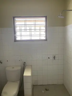 4bdrm Apartment in Chis-Lon Broker’S, New Market for rent