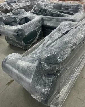 Brand New 3-Piece Black Leatherette Chesterfield Sofa Set